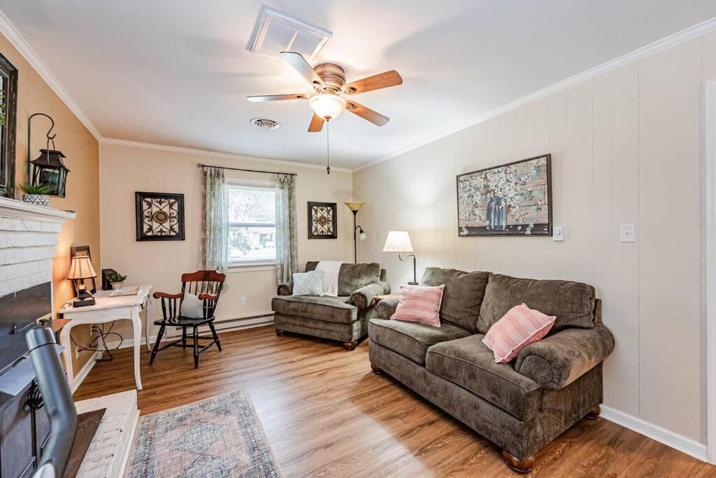 Kelly'S Comfortable Quinton Home 外观 照片