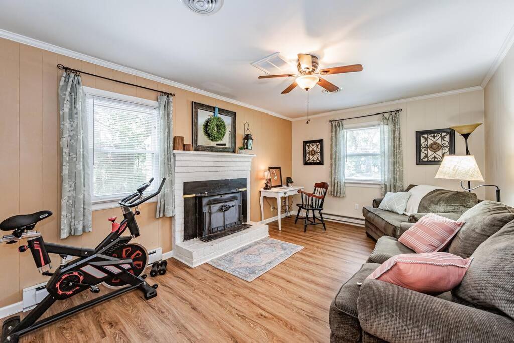 Kelly'S Comfortable Quinton Home 外观 照片